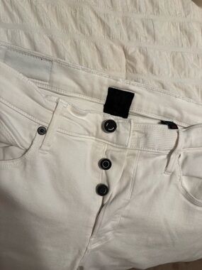 White Women's Skinny Jeans